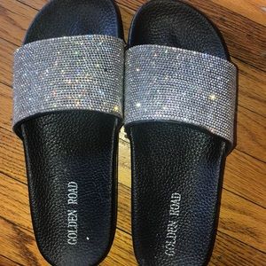 Diamond Flip Flops 😍🔥🛍